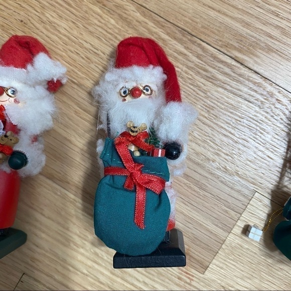 Nutcracker Village Set of 4 Miniature Nutcrackers Santa Christmas Holiday Decor - Picture 8 of 9